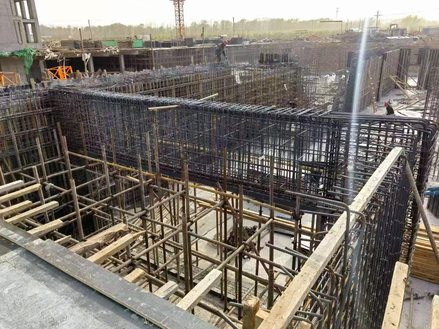 礼泉建筑基础筏板施工时混凝土有哪些常见问题?
